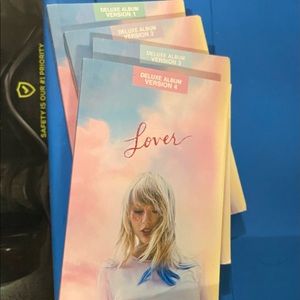 Taylor swift diaries CDs